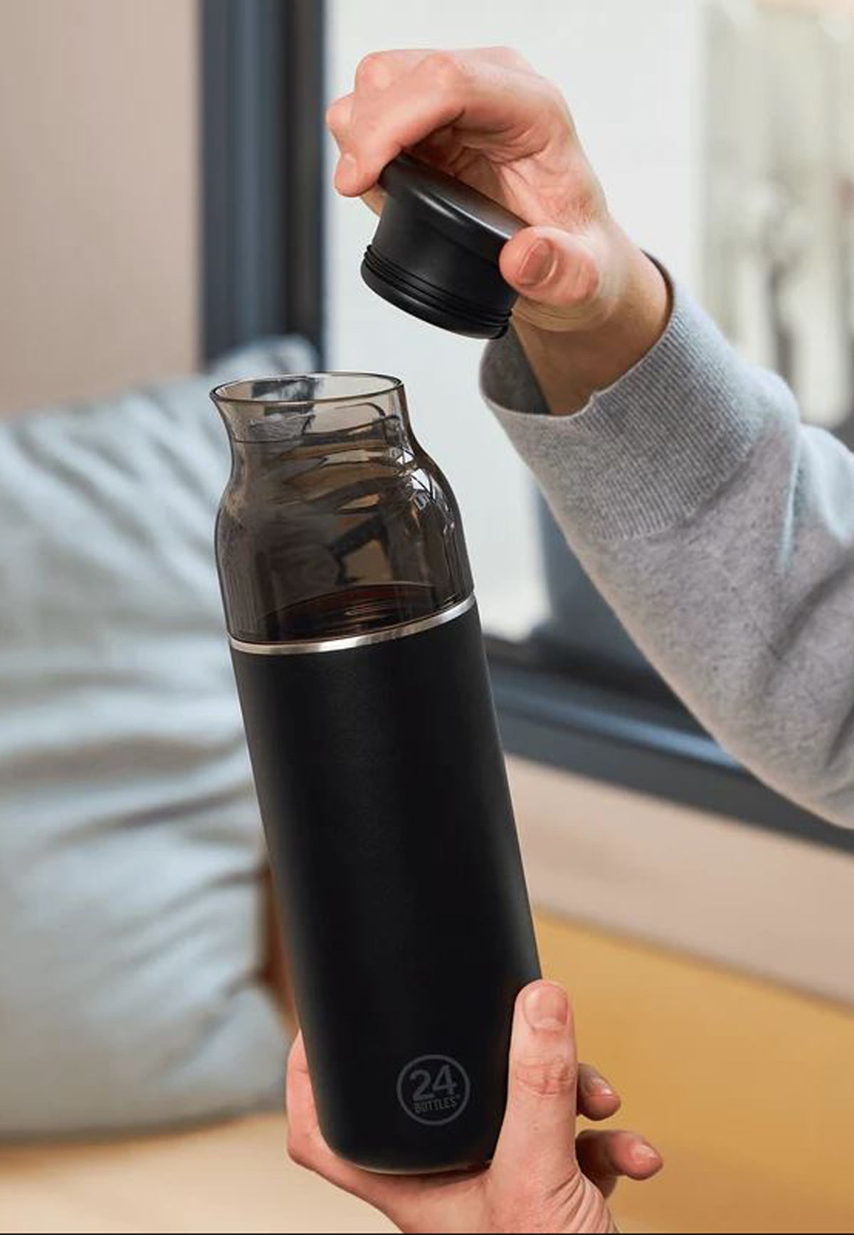 Caraffa termica nera 1L Tuxedo Black - Casa caraffe 24Bottles 2453-TUXEDOBLACK 1LTUXEDOBLACK 24BOTTLES