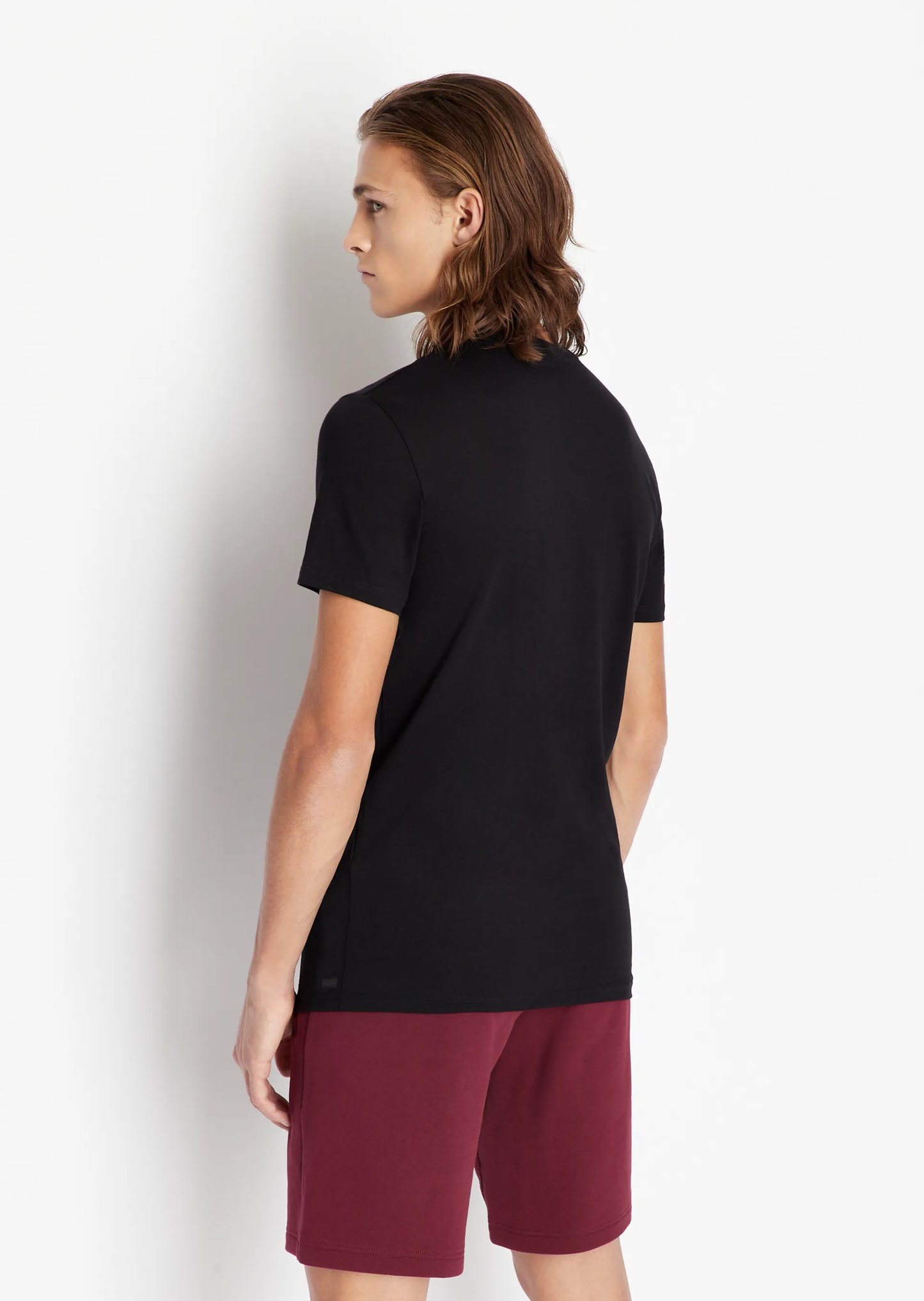 T-shirt cotone nera collo a v Armani Exchange P24