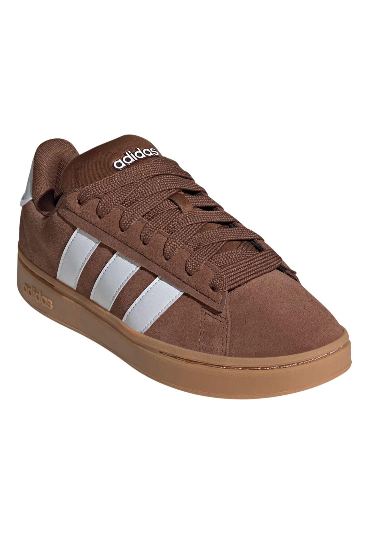 Scarpe versatili caratterizzate dall'inconfondibile DNA adidas Grand Court Alpha marrone A24