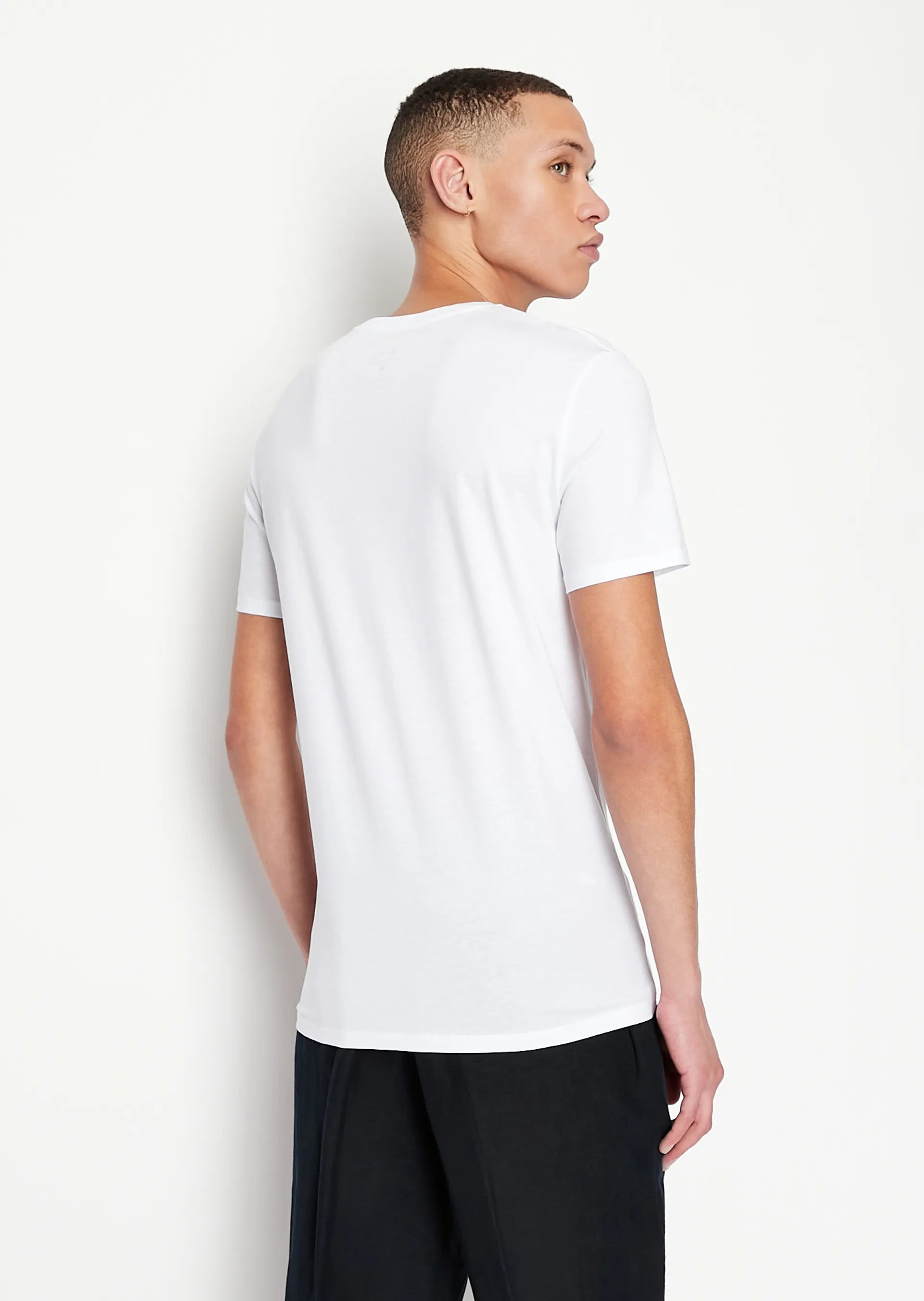 T-shirt girocollo bianca cotone Essential Armani Exchange A26 8NZT74 ZJA5Z 11001100 ARMANI EXCHANGE 