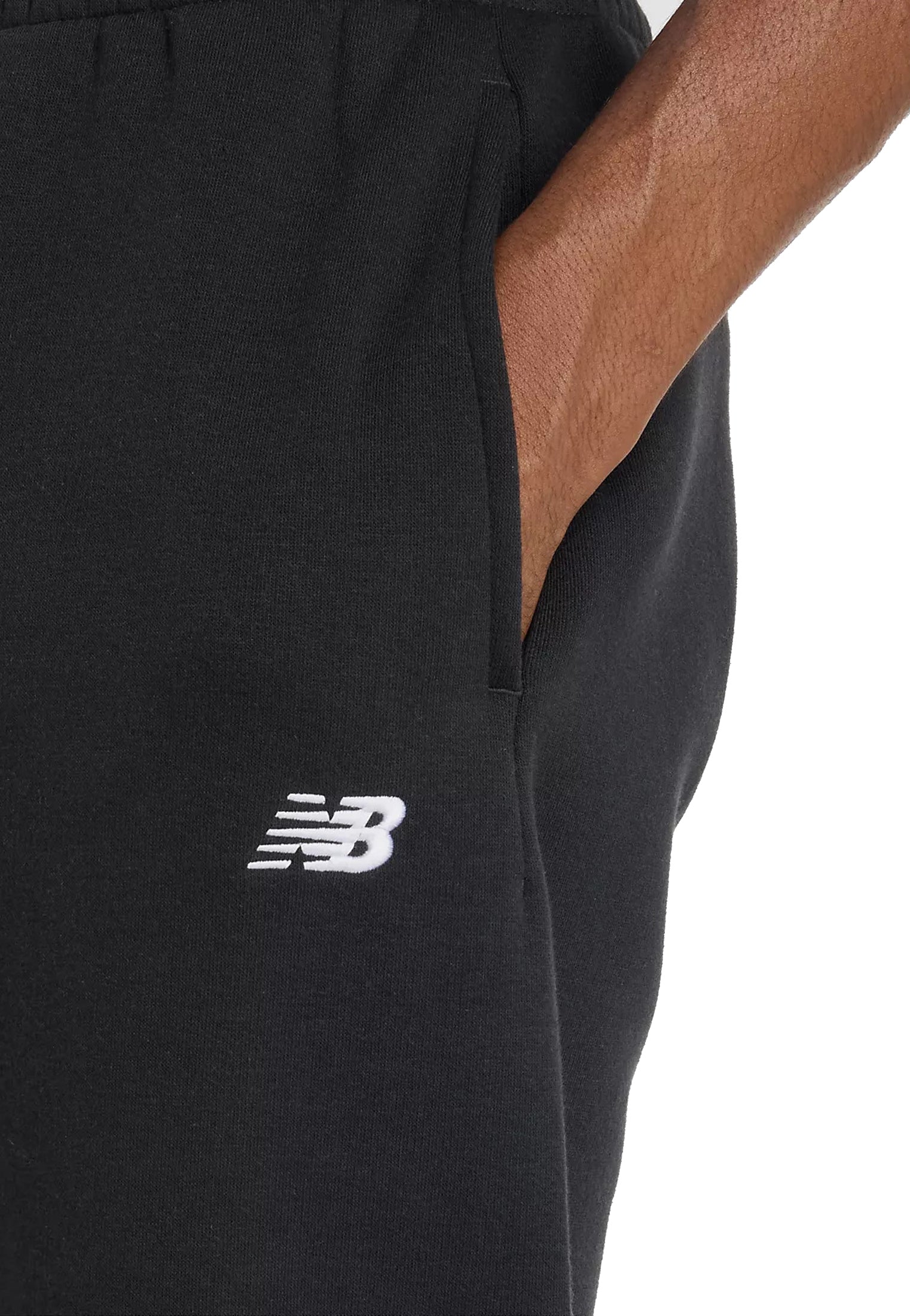 Pantaloni tuta jogger sportivi neri Essentials New Balance A26 MP41503BK // NEW BALANCE 