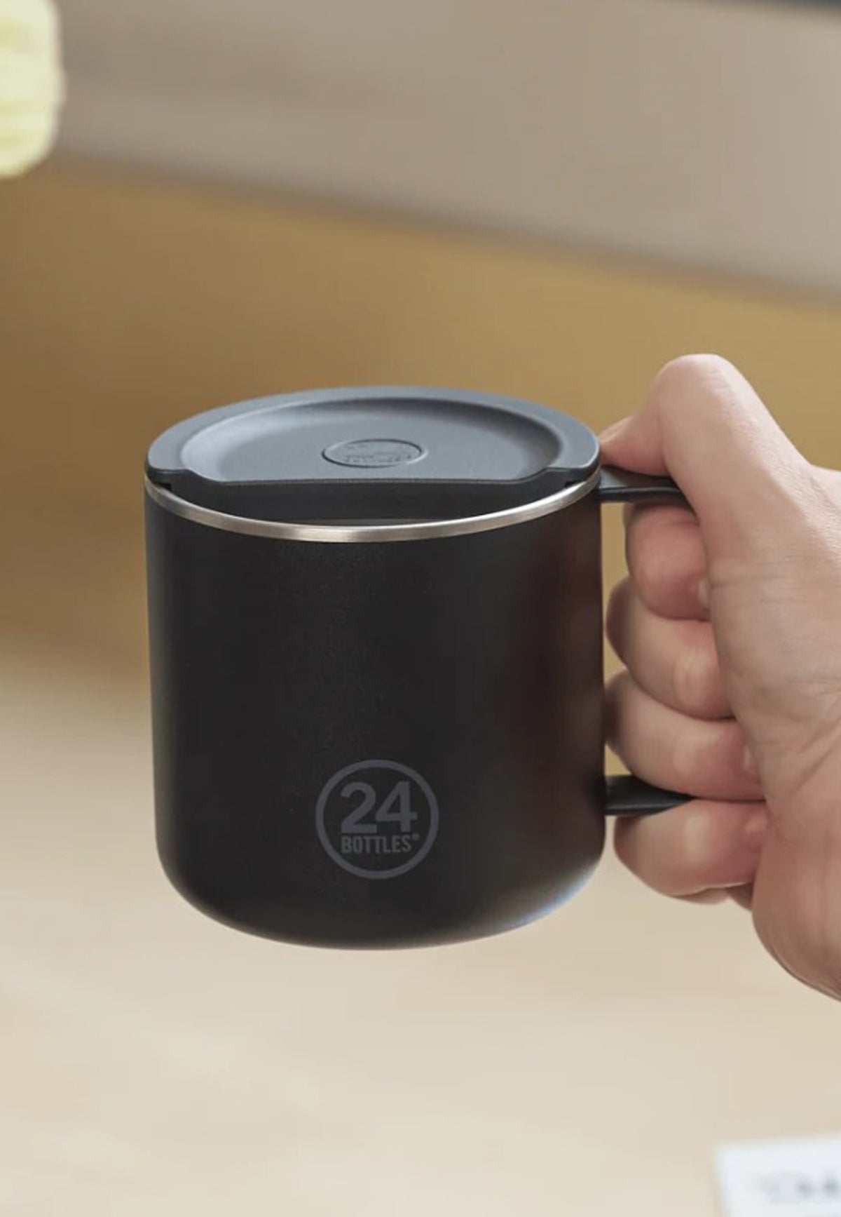 Tazza bicchiere nero termico Tuxedo Black 340ml Casa mug 24Bottles 2455-MUG TUXEDO BLACK 340 MLTUXEDO BLACK 24BOTTLES 