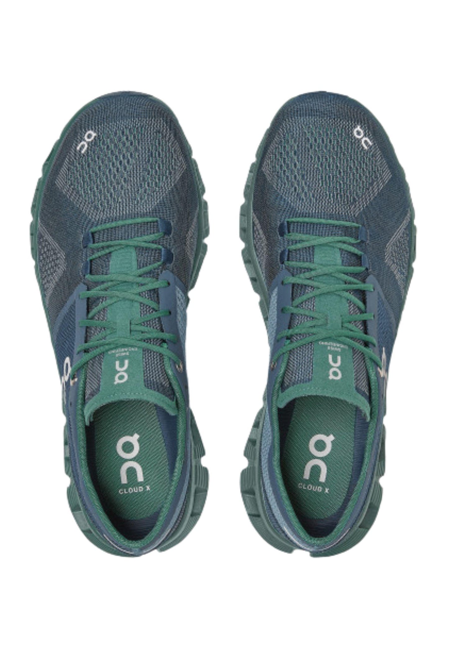 Cloud X ON sports shoes