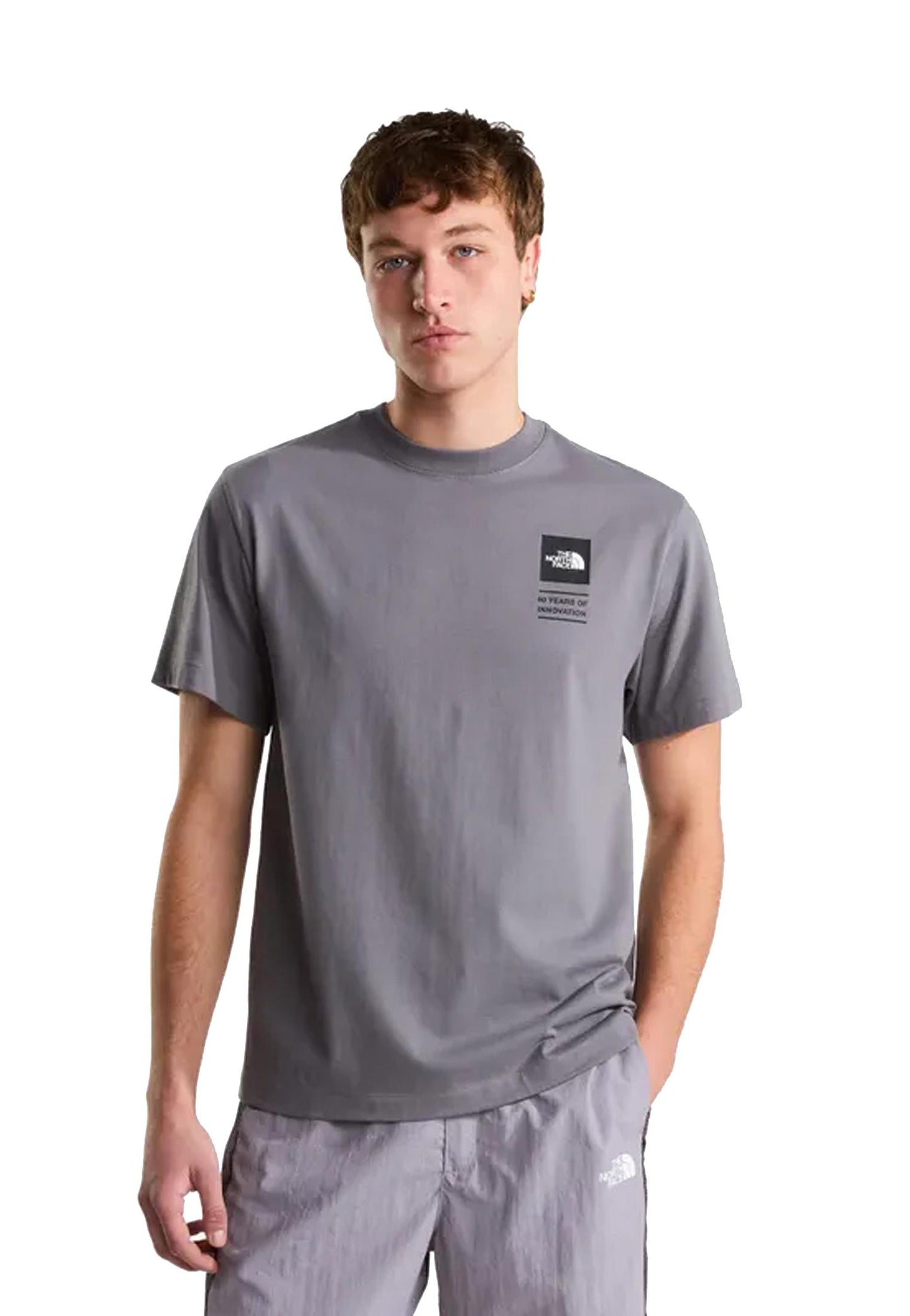 T-shirt girocollo grigia Celebration Relaxed The North Face P26 NF0A8GAQ0UZ1 NF0UZNF0UZ THE NORTH FACE 