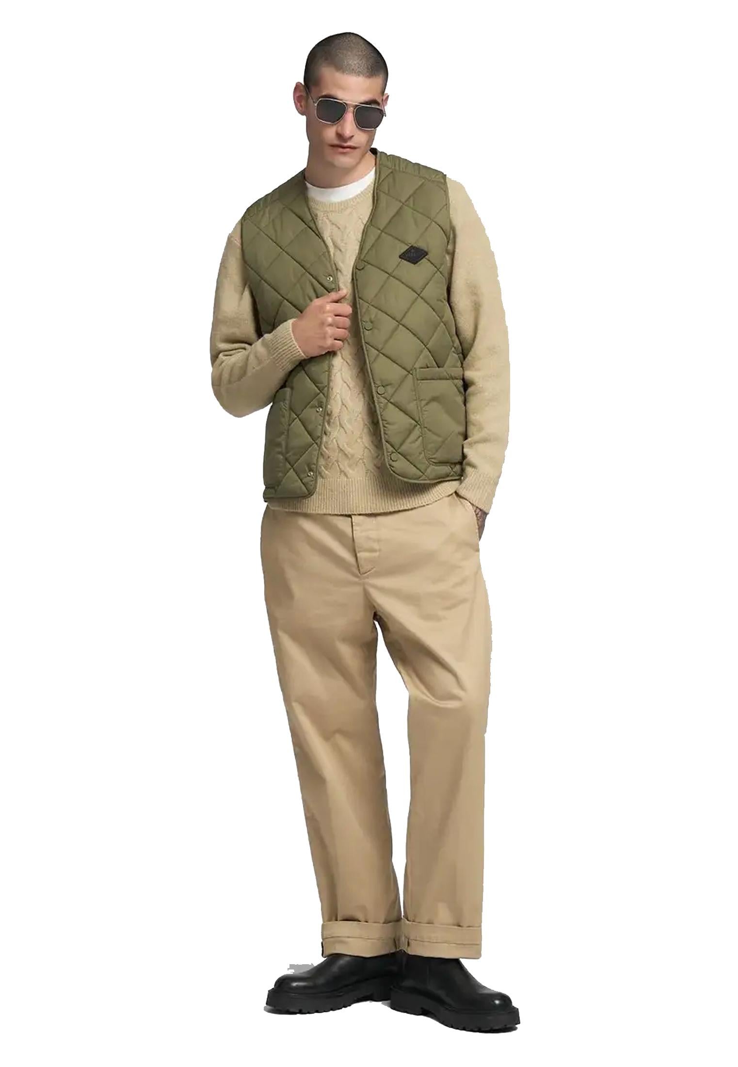 Gilet smanicato imbottito trapuntato verde militare regular fit Replay A25 M8474 .000.85312 317317 REPLAY 