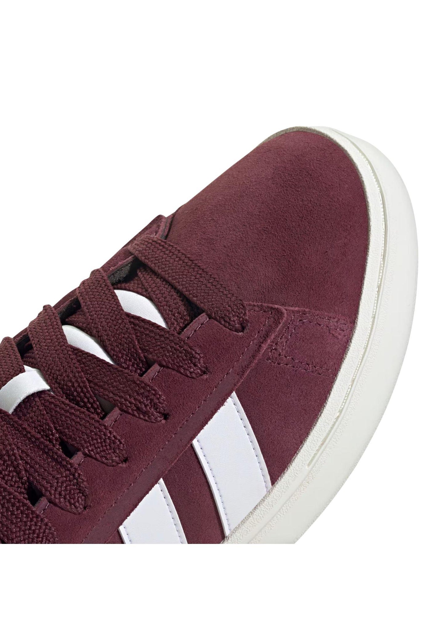 Scarpe versatili caratterizzate dall'inconfondibile DNA adidas Grand Court Alpha rosso scuro A24