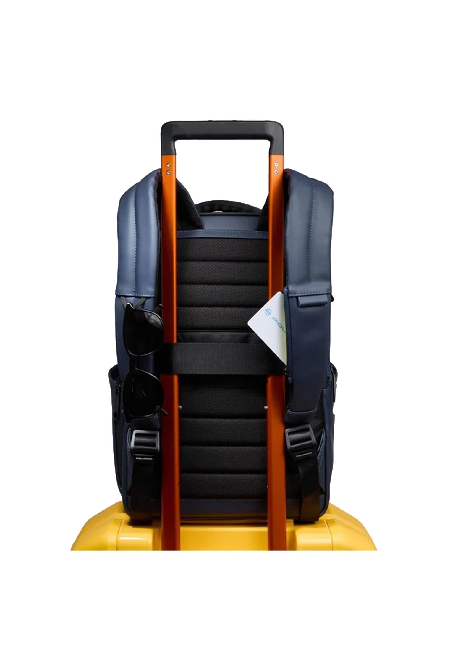 Zaino da viaggio blu porta pc e ipad tessuto gommato Piquadro A25 CA6638C2OW BLUBLU PIQUADRO 